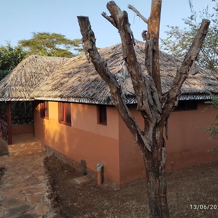 Отель Teen Ranch Kenya Амбосели Экстерьер фото